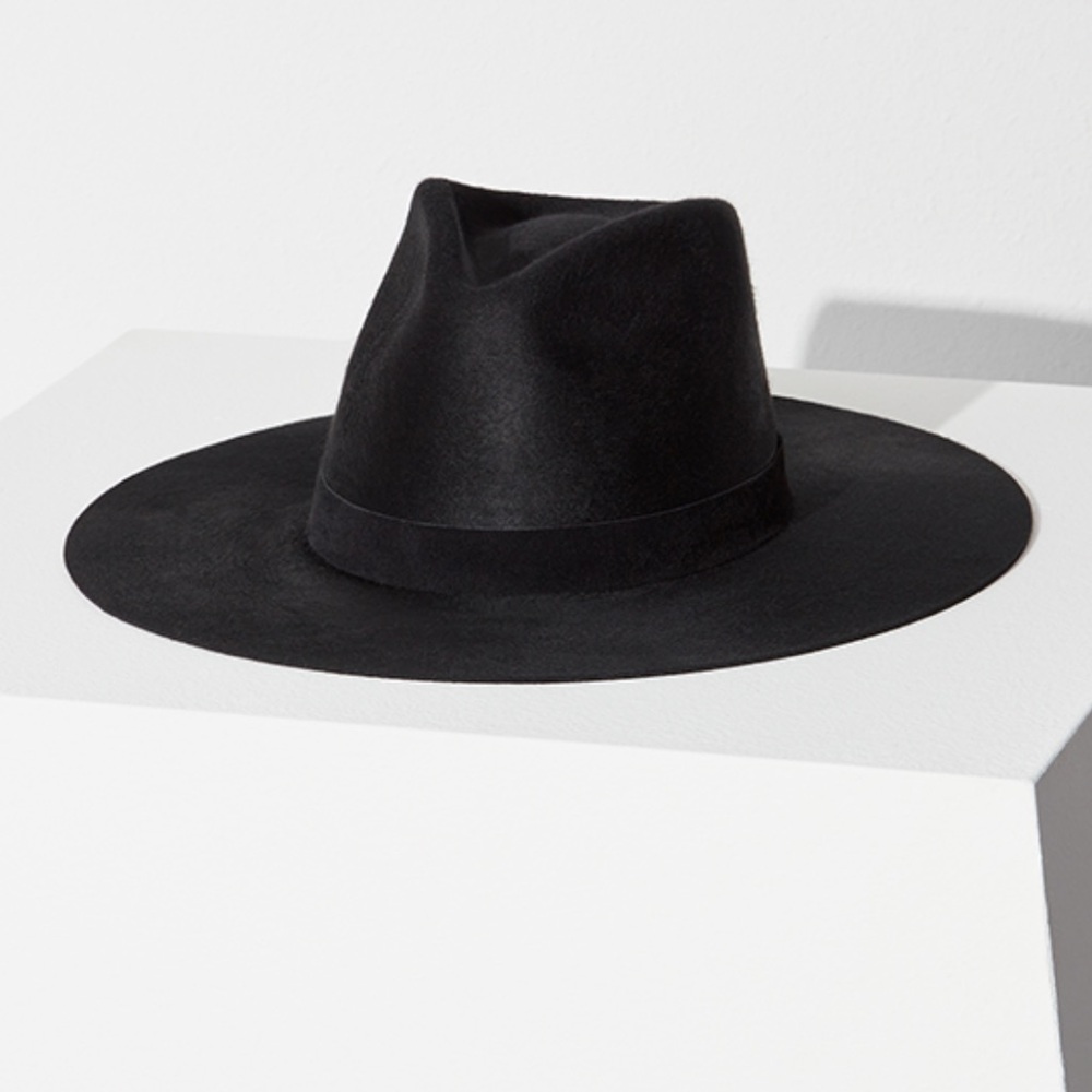 Janessa Leone -Korin Hat